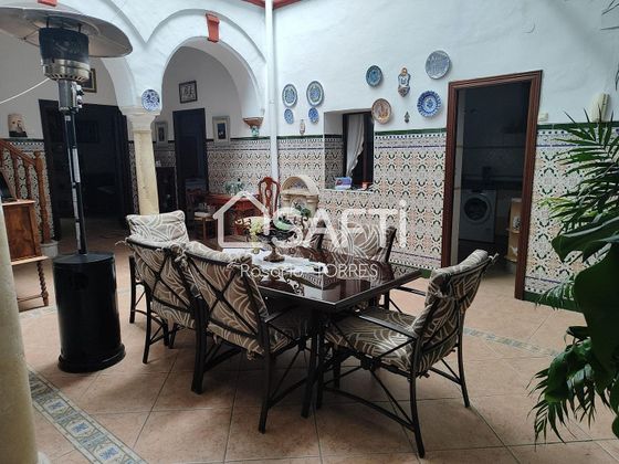 Foto 1 de Chalet en venta en Écija de 7 habitaciones con jardín y balcón