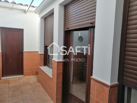 Foto 1 de Casa en venta en Montijo de 2 habitaciones con terraza y jardín