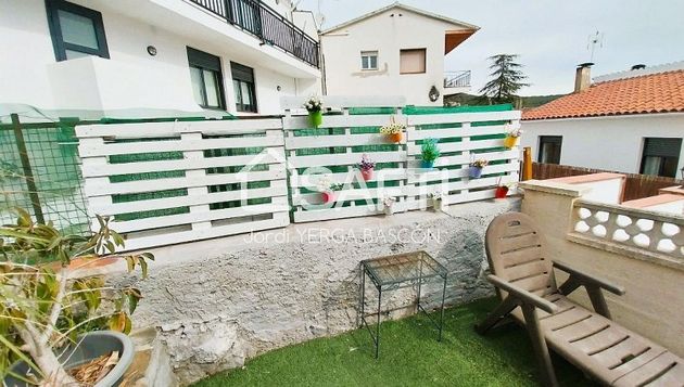 Foto 1 de Xalet en venda a Vallirana de 4 habitacions amb garatge i jardí