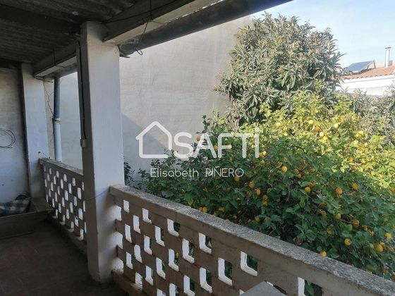 Foto 1 de Chalet en venta en Montijo de 2 habitaciones con terraza y jardín