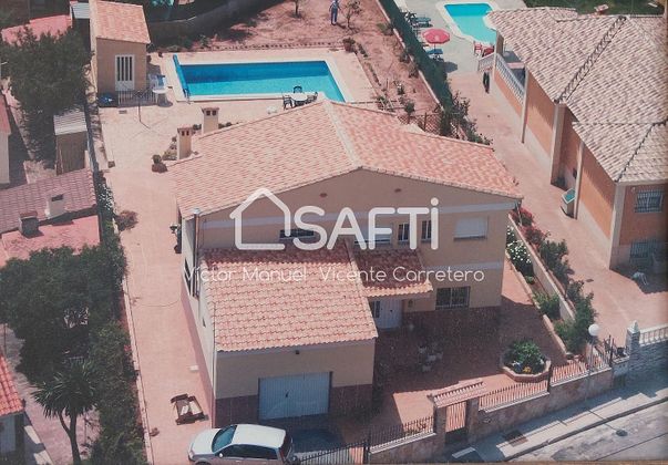 Foto 1 de Xalet en venda a Algar de Palancia de 5 habitacions amb terrassa i piscina