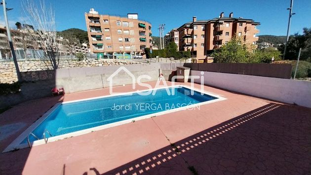 Foto 1 de Piso en venta en Vallirana de 4 habitaciones con piscina y garaje