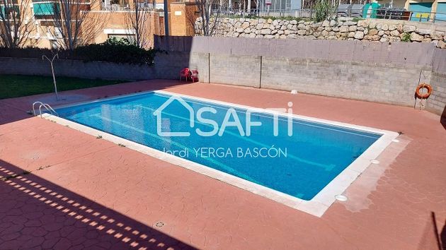 Foto 2 de Piso en venta en Vallirana de 4 habitaciones con piscina y garaje