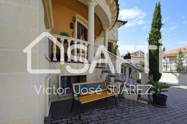 Foto 2 de Casa en venta en Nava de la Asunción de 6 habitaciones con terraza y garaje