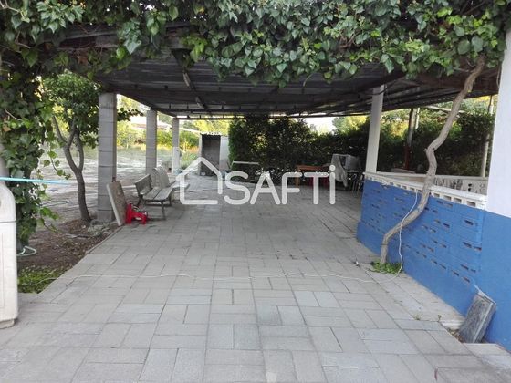 Foto 2 de Xalet en venda a Villena de 3 habitacions amb terrassa i piscina