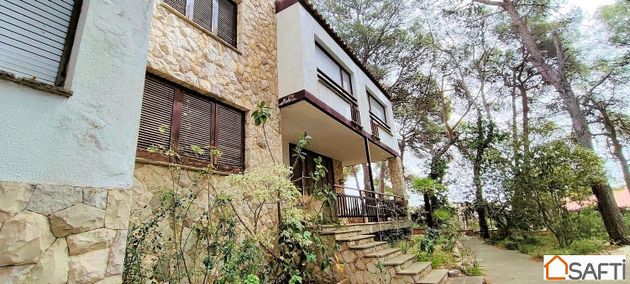 Foto 2 de Xalet en venda a La Mora de 6 habitacions amb terrassa i piscina
