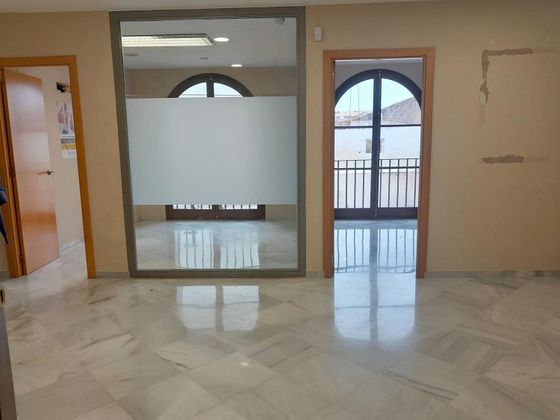 Foto 2 de Alquiler de oficina en Centro - Jerez de la Frontera con aire acondicionado y ascensor