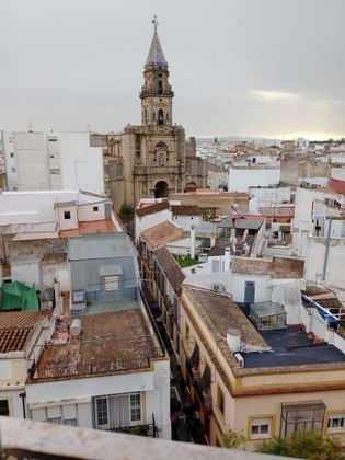 Foto 1 de Venta de piso en Centro - Jerez de la Frontera de 3 habitaciones con terraza y aire acondicionado