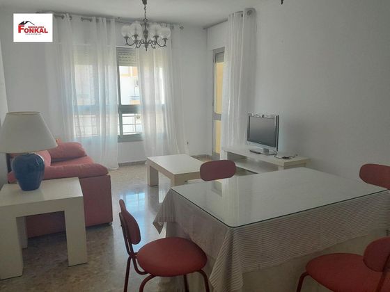 Foto 2 de Pis en lloguer a Centro - Jerez de la Frontera de 3 habitacions amb terrassa i mobles