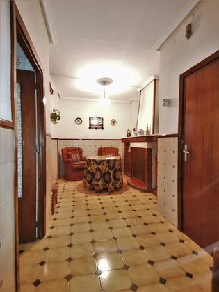 Foto 2 de Casa en venda a Torre del Campo de 5 habitacions amb terrassa i garatge