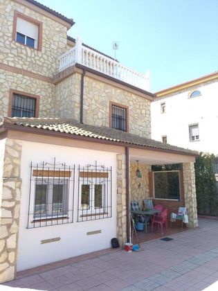 Foto 1 de Xalet en venda a Villares (Los) de 4 habitacions amb terrassa i piscina