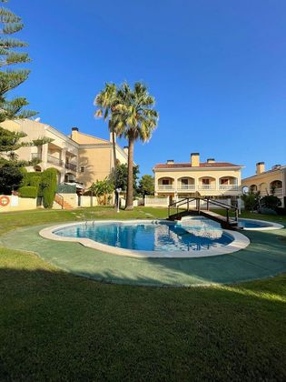 Foto 2 de Casa en venta en Sant Jordi-Babilonia de 3 habitaciones con terraza y piscina