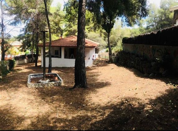 Foto 2 de Chalet en venta en La Mora de 3 habitaciones con terraza y jardín