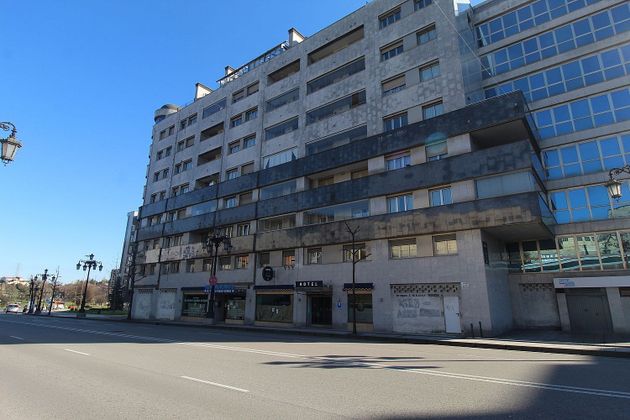 Foto 1 de Local en venta en Milán - Pumarín - Teatinos con terraza y garaje