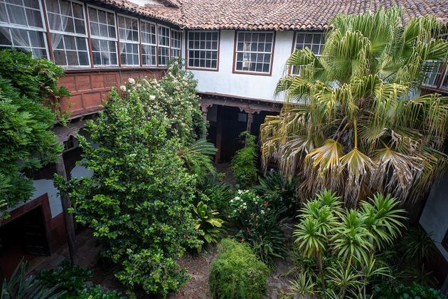 Foto 2 de Casa en venda a San Cristóbal de La Laguna - La Vega - San Lázaro de 30 habitacions amb terrassa i garatge