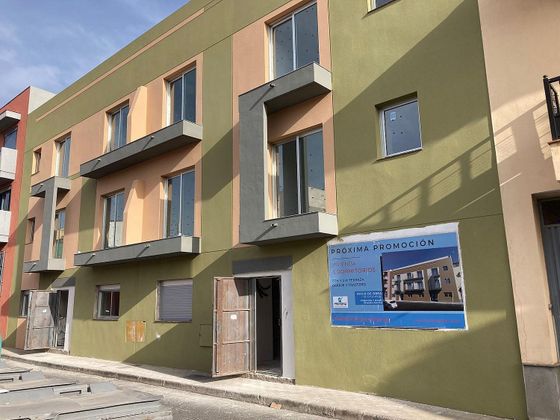 Foto 2 de Piso en venta en El Sobradillo - El Llano del Moro de 3 habitaciones con terraza y garaje