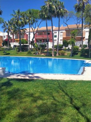 Foto 1 de Pis en lloguer a Las Lagunas - Campano de 2 habitacions amb terrassa i piscina