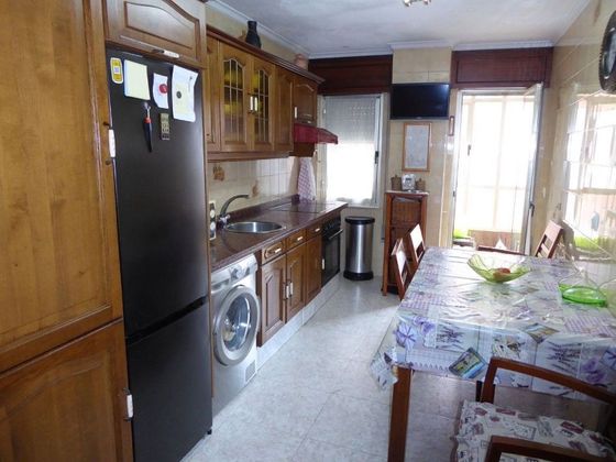 Foto 2 de Pis en venda a El Carbayedo - El Quirinal de 3 habitacions amb terrassa i garatge