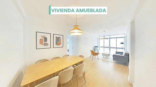 Foto 1 de Piso en alquiler en Santa Cristina - San Rafael de 3 habitaciones con muebles y ascensor