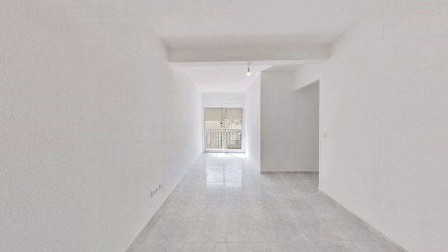 Foto 1 de Piso en alquiler en Villayuventus-Renfe de 3 habitaciones con terraza