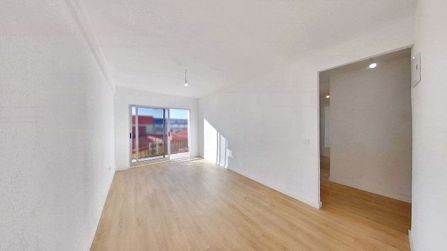 Foto 1 de Piso en alquiler en Pintores-Ferial de 3 habitaciones y 66 m²