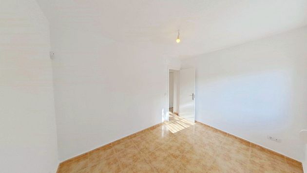 Foto 1 de Alquiler de piso en Los Rosales de 2 habitaciones y 51 m²
