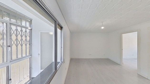 Foto 2 de Alquiler de piso en Entrevías de 3 habitaciones con terraza