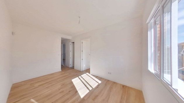Foto 1 de Alquiler de piso en San Andrés de 2 habitaciones y 50 m²