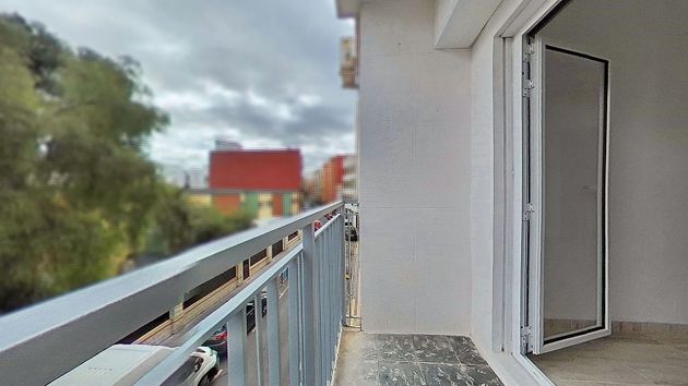 Foto 2 de Pis en lloguer a Zona Avenida al Vedat de 3 habitacions amb terrassa