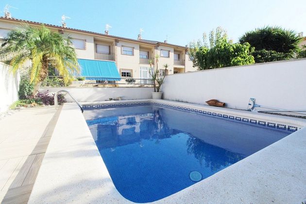 Foto 1 de Casa adossada en venda a Ponent - Barri de França de 4 habitacions amb terrassa i piscina