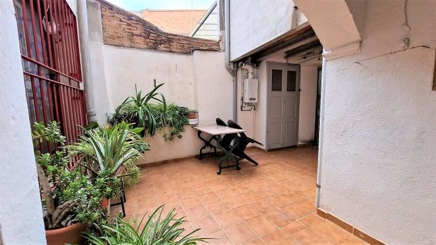 Foto 1 de Casa adossada en venda a Sant Esteve Sesrovires de 4 habitacions amb terrassa i balcó