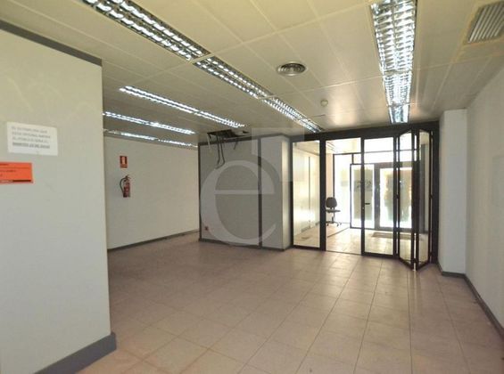 Foto 1 de Oficina en alquiler en La Petxina de 295 m²