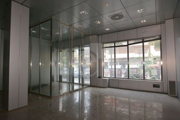 Foto 2 de Oficina en alquiler en La Petxina de 1741 m²