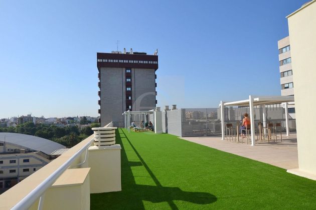 Foto 1 de Alquiler de oficina en Campanar con terraza y aire acondicionado