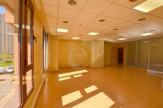 Foto 1 de Alquiler de oficina en Ciudad Universitària con aire acondicionado