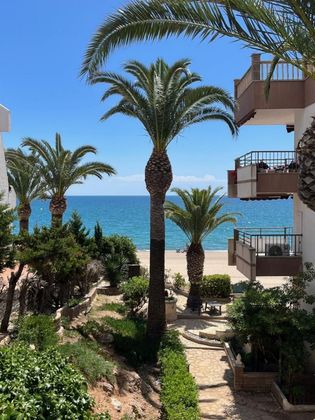 Foto 2 de Piso en venta en Miami Platja - Miami Playa de 2 habitaciones con terraza y piscina