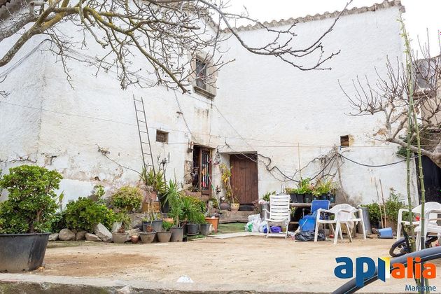Foto 1 de Casa rural en venda a Sant Andreu de Llavaneres de 5 habitacions amb terrassa i jardí