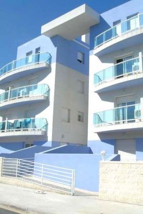 Foto 1 de Pis en venda a paseo Mediterrani de 2 habitacions amb terrassa i piscina