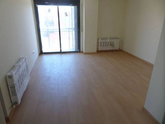 Foto 2 de Pis en venda a Rosselló de 2 habitacions amb balcó i calefacció