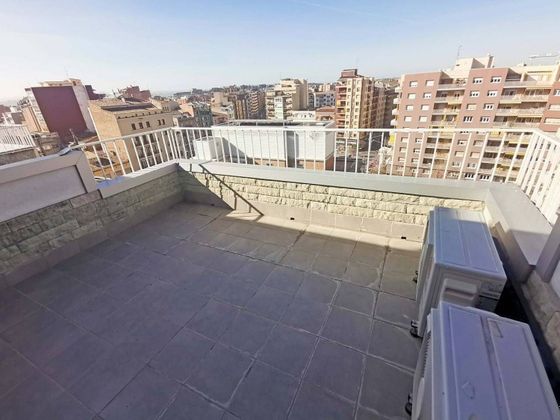 Foto 2 de Ático en venta en Centre Històric - Rambla Ferran - Estació de 3 habitaciones con terraza y aire acondicionado