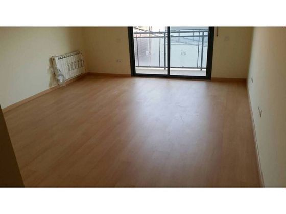 Foto 1 de Pis en venda a Rosselló de 2 habitacions amb balcó i aire acondicionat