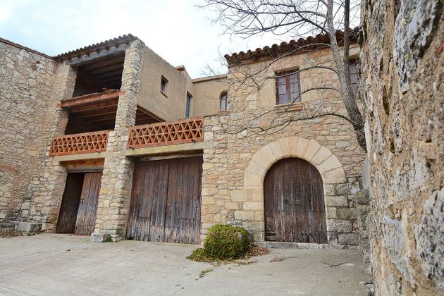 Foto 1 de Casa en venda a calle Mas de Prats de 6 habitacions amb terrassa i jardí