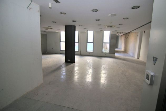 Foto 2 de Piso en venta en Centre - Mataró de 4 habitaciones con terraza y aire acondicionado