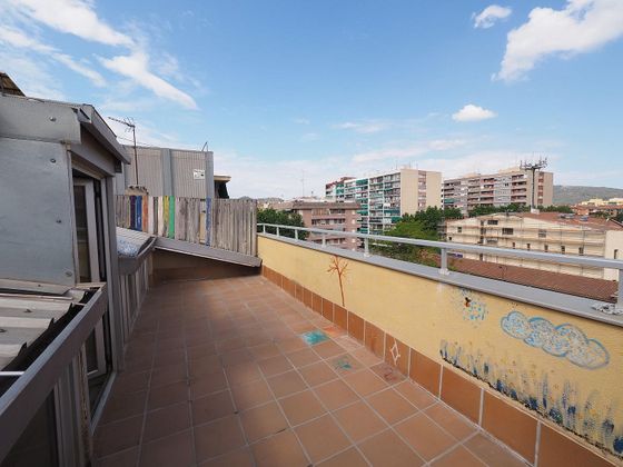 Foto 1 de Venta de dúplex en Molins de Rei de 3 habitaciones con terraza y aire acondicionado