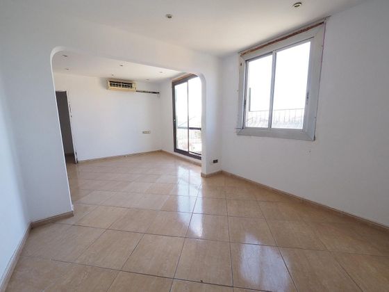 Foto 2 de Venta de piso en Poble Nou - Torreromeu - Can Roqueta de 3 habitaciones con ascensor
