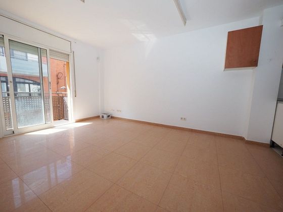 Foto 2 de Piso en venta en Can Baró de 3 habitaciones con terraza y balcón