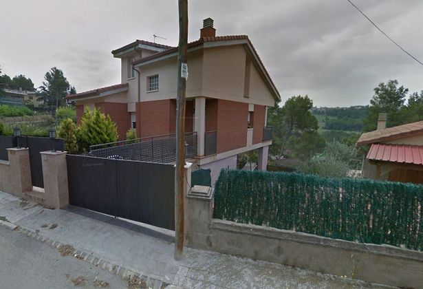 Foto 2 de Casa en venda a Castellnou de Bages de 4 habitacions amb jardí