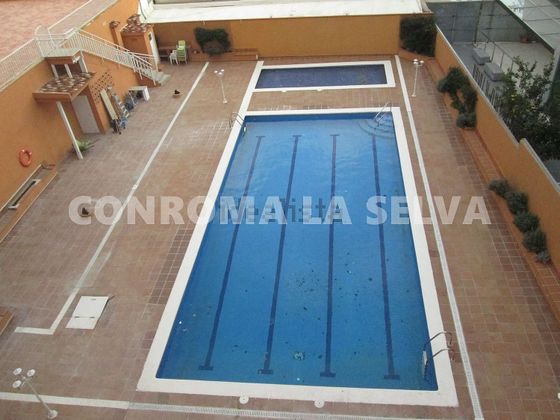 Foto 1 de Venta de piso en Malgrat de Mar de 3 habitaciones con terraza y piscina
