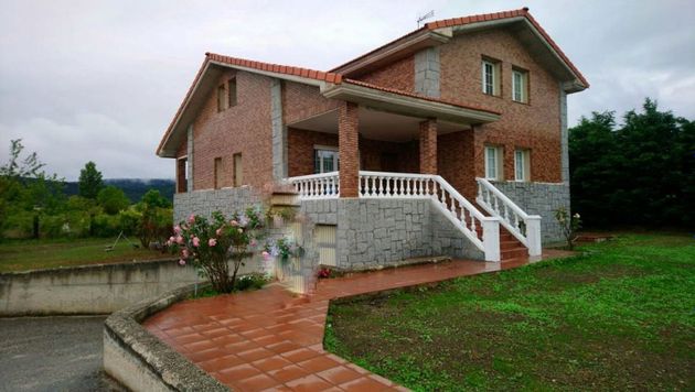Foto 1 de Xalet en venda a Valle de Losa de 6 habitacions amb terrassa i garatge