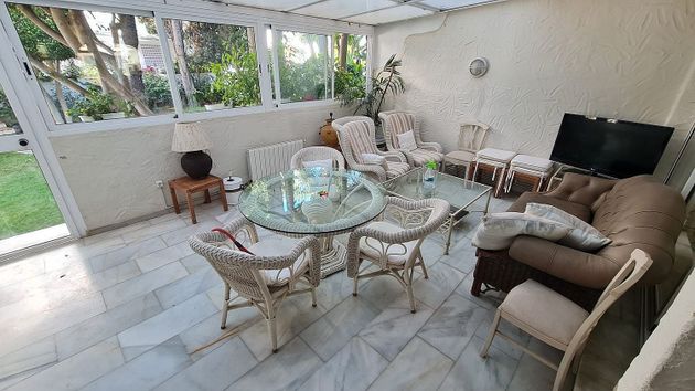 Foto 2 de Dúplex en venda a Lomas de Marbella Club - Puente Romano de 3 habitacions amb terrassa i piscina